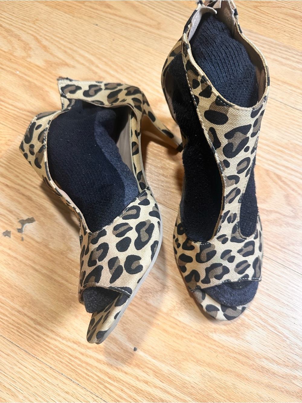 Leopard Print Peep-Toe High Heels - Women's Fashion Pumps